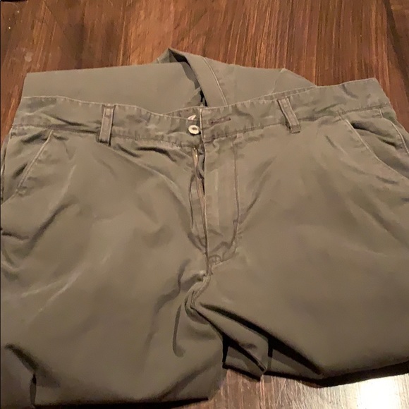 Men’s size 42x32 pants - Picture 1 of 3